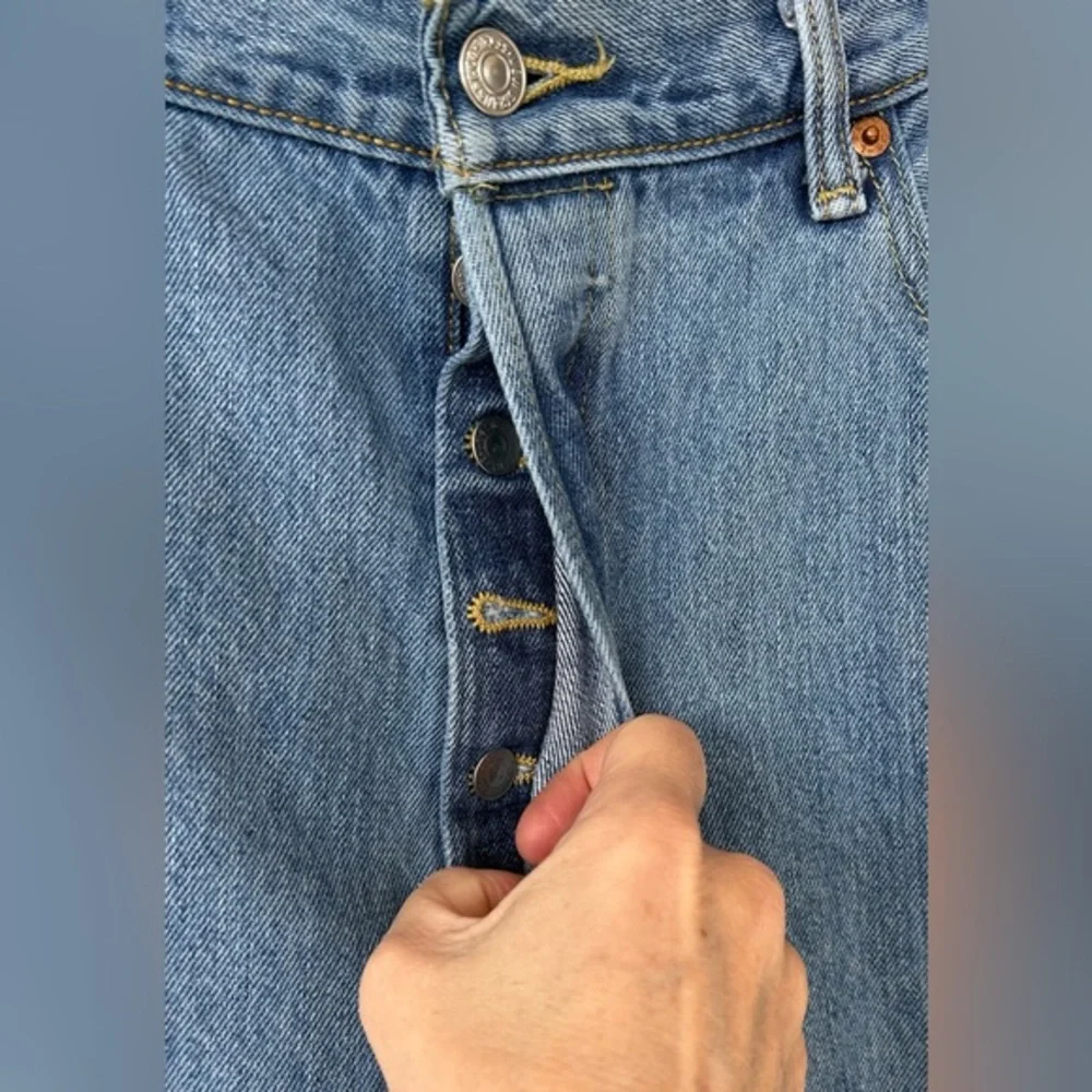 Levi’s‎ 501 Jeans Button Fly Boot Cut 38x32